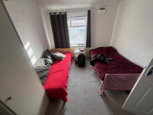 3 bed Terraced for sale Image 5