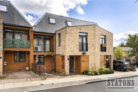 Sphinx Way, Underhill, Barnet, EN5