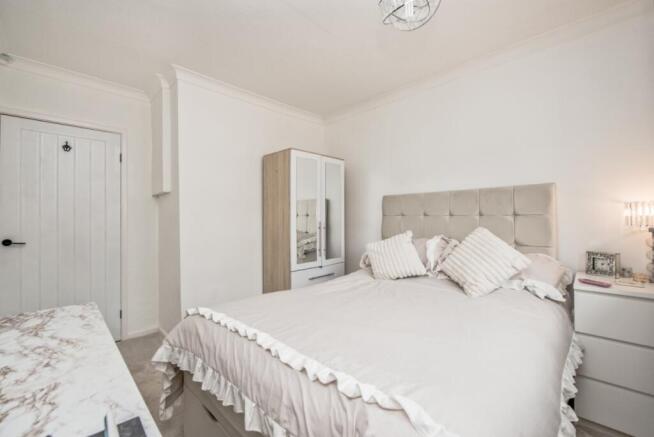 2 bed Bungalow for sale Image 4