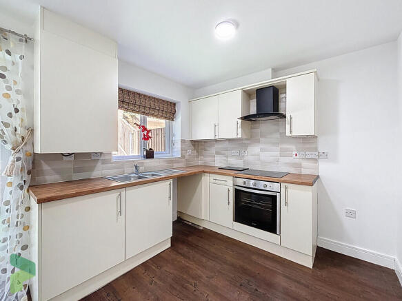 Fitted Dining Kit...