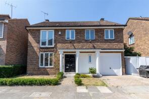 17, Middlefield, London NW8 6ND