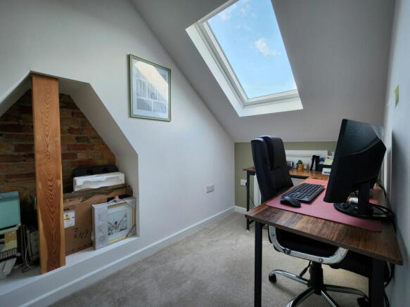 Photo 12
