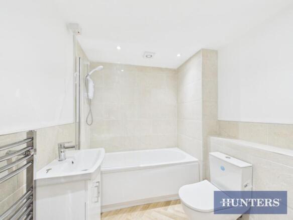2 bed Apartment for sale Image 6