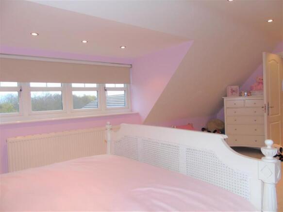 Bed5b.JPG