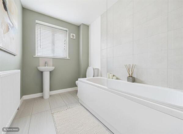 2 bed Semi-Detached for sale Image 8