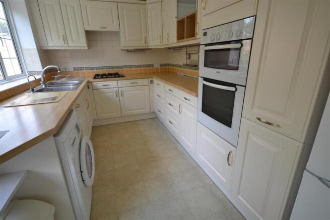 Kitchen 1.1.JPG