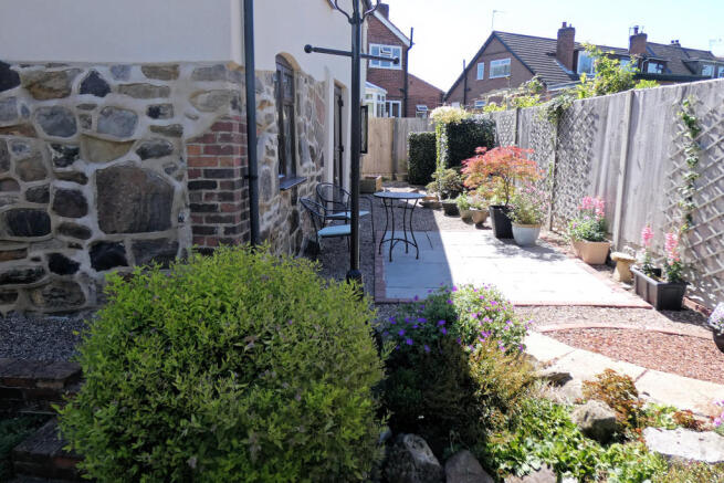 Photo 16