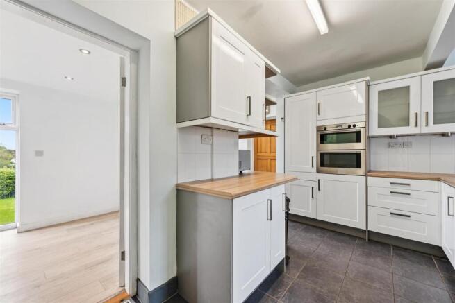Kitchen - ovens.jpg
