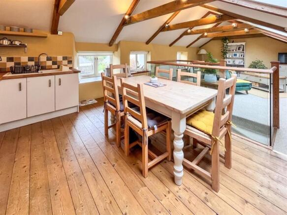 Sithney Green, Two bed  barn conversion in peaceful location photo 4