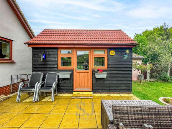 Outbuilding