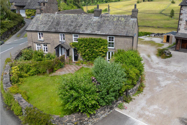 2 Woodcroft Farm ...