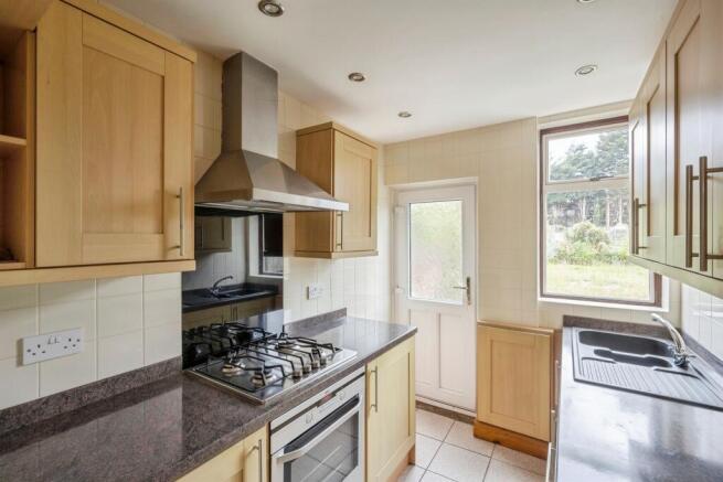 3 bed Semi-Detached for sale Image 5