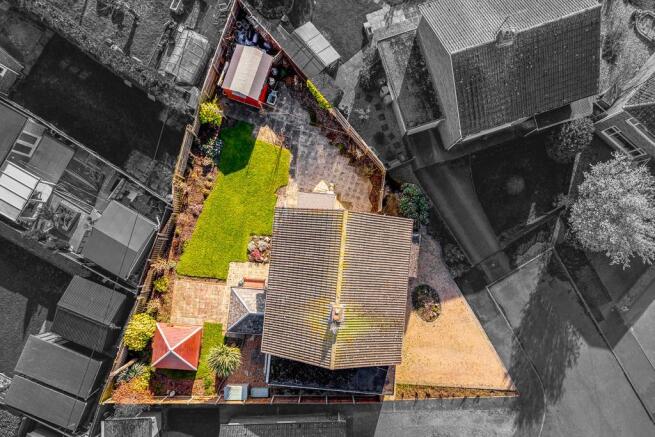 16 Laxton Gardens (Pinchbeck)-4.jpg