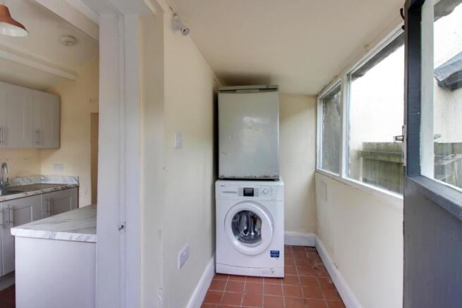 2 bed Semi-Detached for sale Image 7