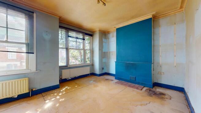 Flat A, 82 Midmoor Road, Balham, London, SW12 0ET