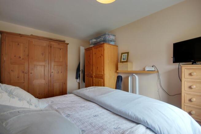 3 bed Semi-Detached for sale Image 11