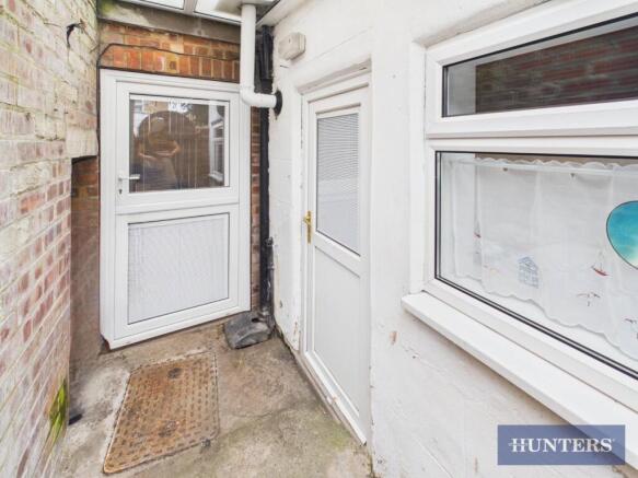 2 bed Flat for sale Image 12
