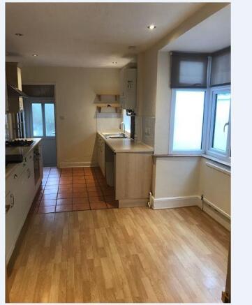 KITCHEN 167.JPG