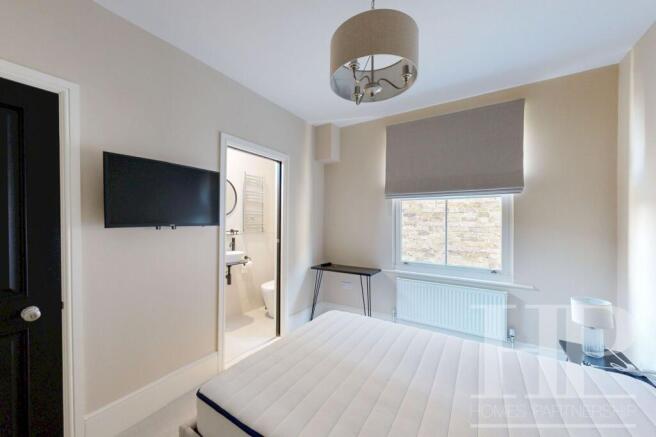 Doube bedroom