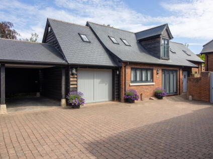 Stiles Yard, West Street, Alresford