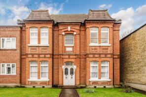 12, Grove Court, Grove Road, Surbiton KT6 4DD