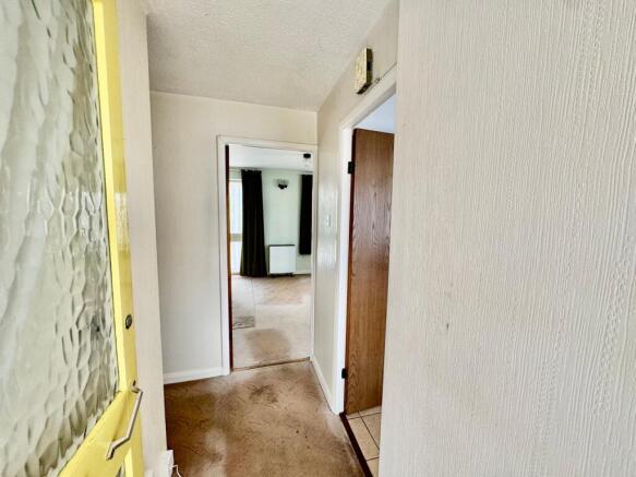 Mallows Drive, Raunds, Wellingborough, NN9 photo 4