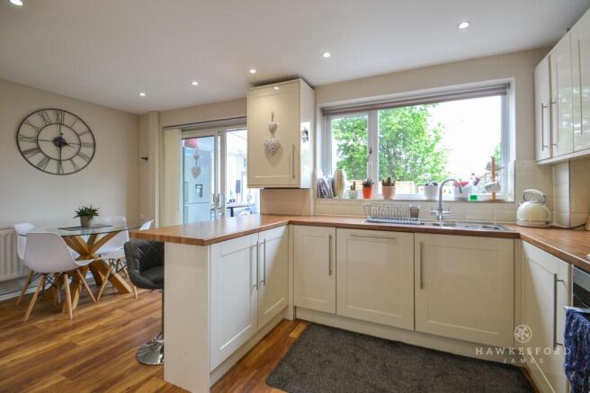 Harris Gardens, Sittingbourne - Kitchen/diner