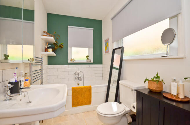 Bathroom.JPG