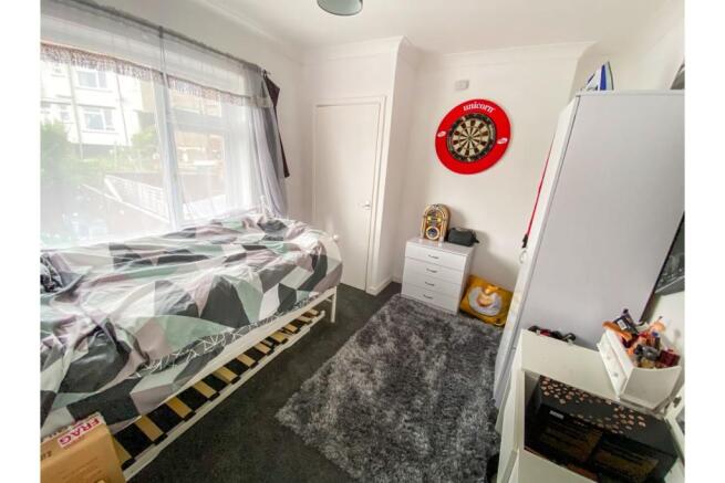 Photo 12