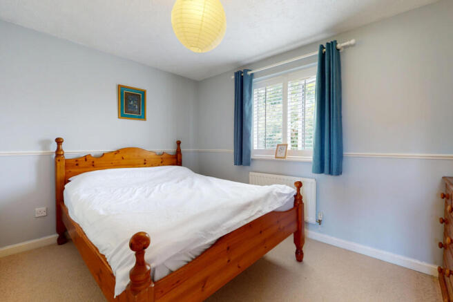 BEDROOM 2