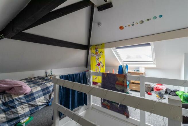 5 bed House to rent Image 7