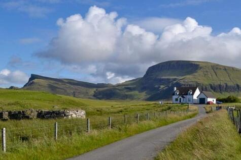 Hilltop House, 5b Conista, Isle of Skye, IV51 9UJ