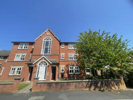 76, West Cliffe, Lytham St. Annes FY8 5DR