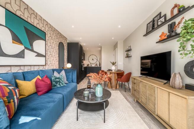 Kew Bridge Rise, 1 Bed show home, living