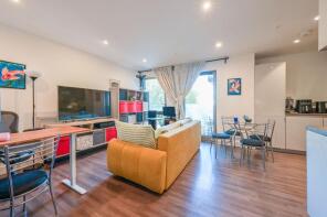 12 Flat 21, Rathbone Market, Barking Road, Canning Town, London E16 1GY