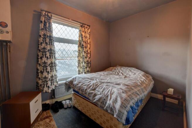 Bedroom 1 - 1.jpg