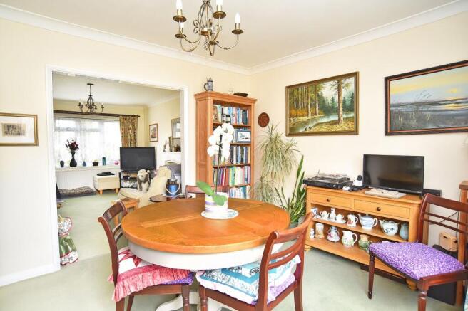 4 bed Detached for sale Image 5