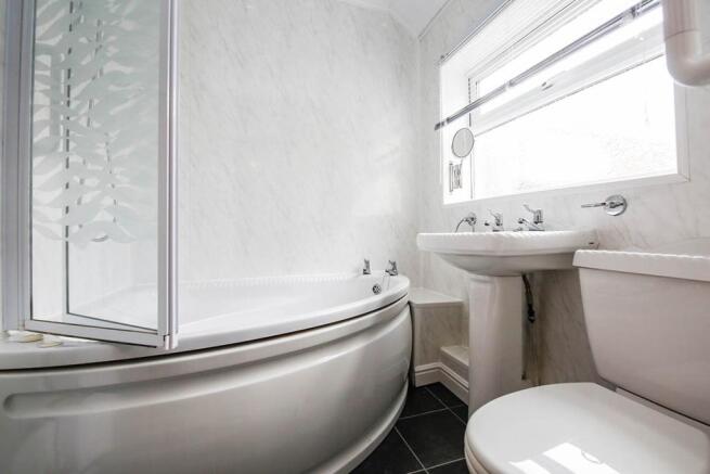 Bathroom/Wc