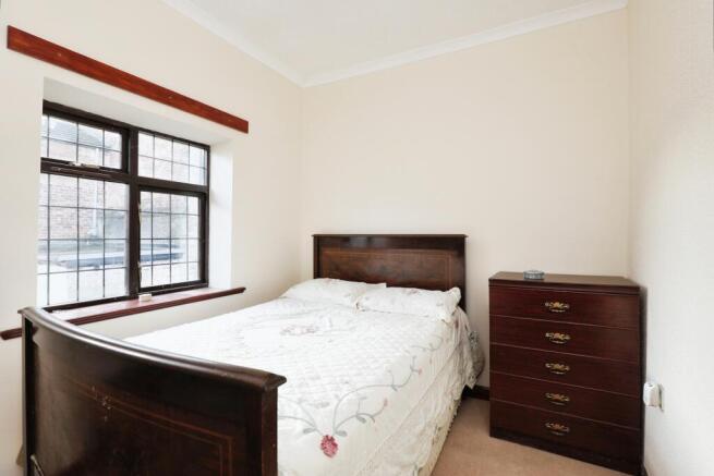 4 bed Detached for sale Image 9