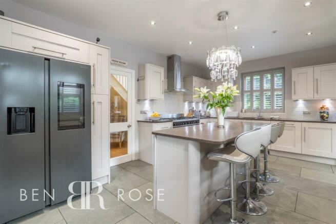 Kitchen/Breakfast Room