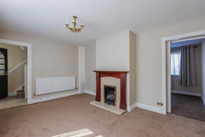 Gloucester Close, Barry photo 4