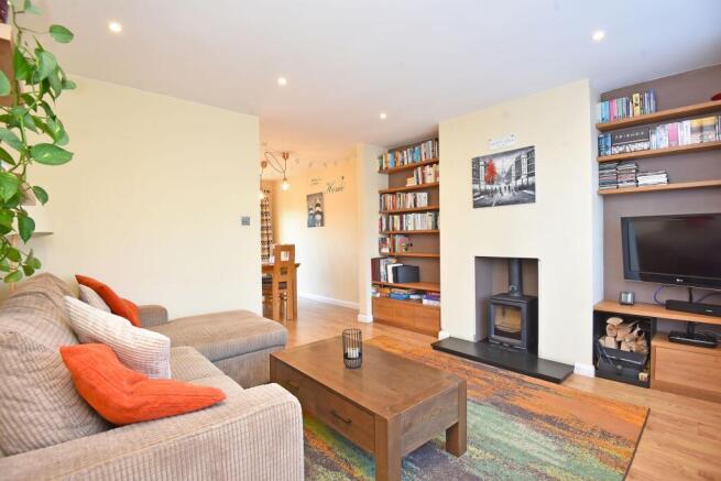 3 bed Semi-Detached for sale Image 4