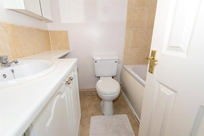 En-Suite Bathroom