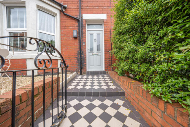 4-bed terraced on Beaconsfield Avenue, Low Fell, Gateshead, £385,000