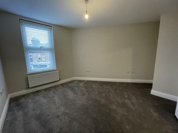 Bedroom (2).JPG