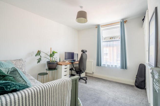 3 bed Terraced for sale Image 8