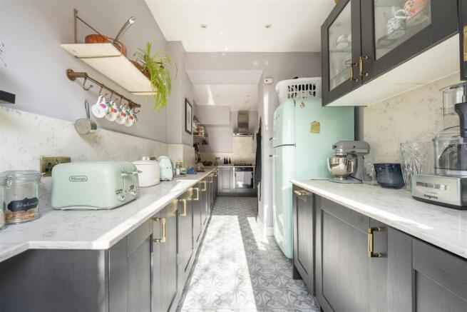 Kitchen-5.jpg