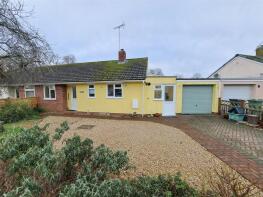 6, East Ride, Brent Knoll, Highbridge TA9 4EA