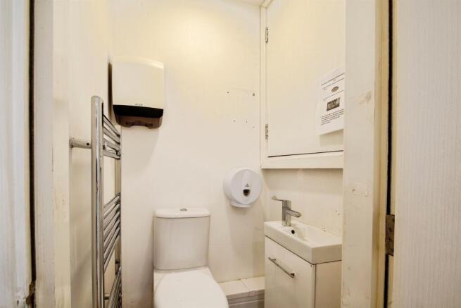 2 bed Town House for sale Image 10