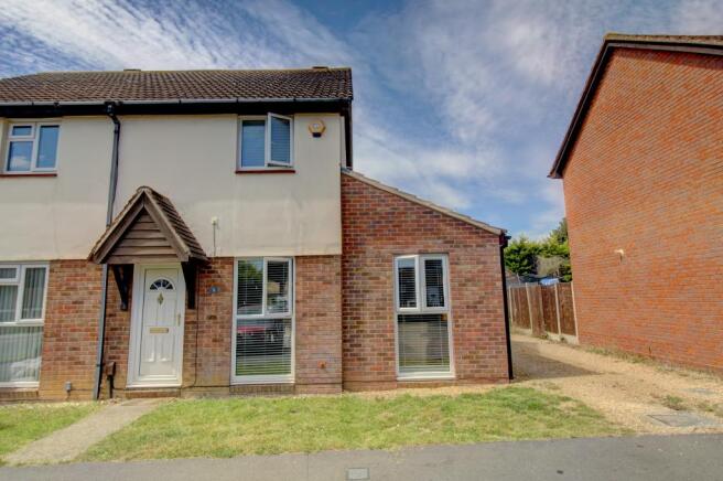 Petrebrook , Chelmsford, CM2 (22)